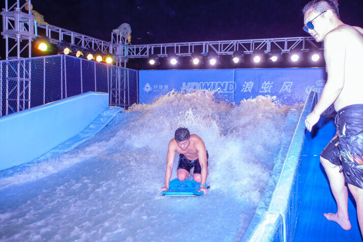 移动式滑板冲浪模拟器极限冲浪夏季水上冲浪冲...