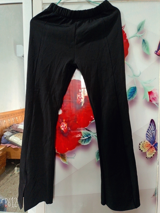 M码薄绒黑色裤子,14.9