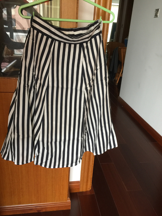 女春季条纹半身裙