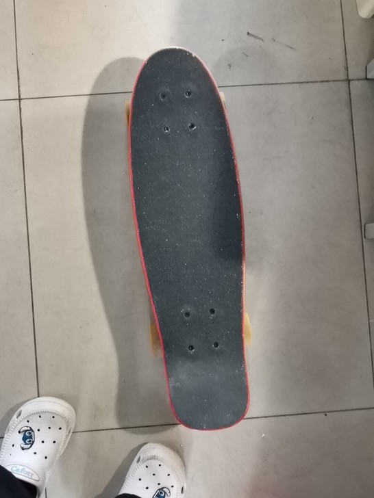 小鱼板,一共玩过两次,放在宿舍太占地方,需...