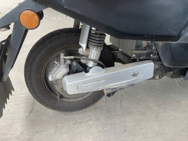 小刀电动车，72-20，2年左右，整体8橙新