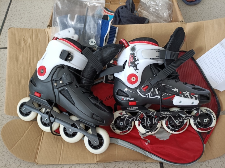 京东购买，美洲狮（COUGAR） 溜冰鞋大...