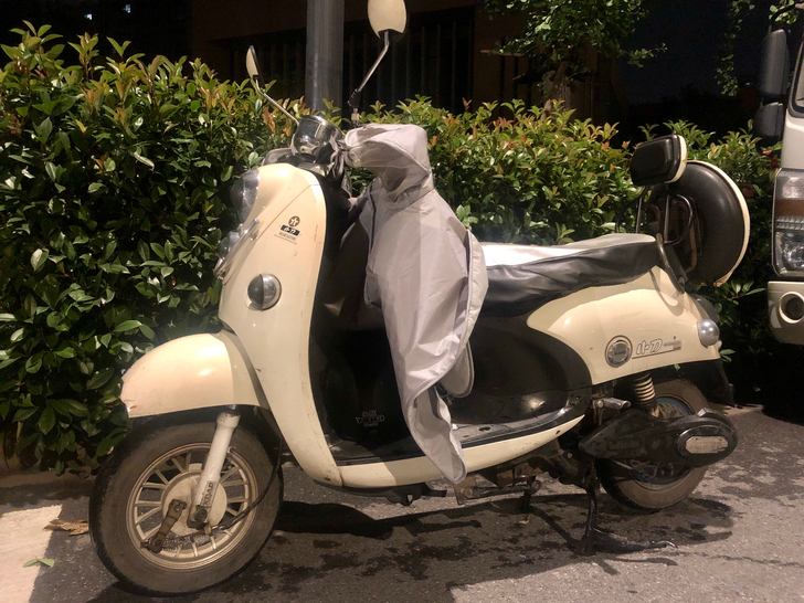 小刀小龟王电动车  60V20A 带南京白...