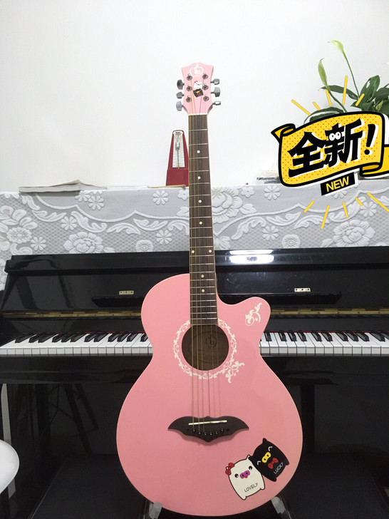 全新粉色超可爱合板吉他