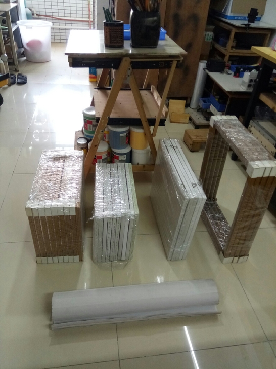 打包出油画布画框颜料一批，全新库放没有时间...