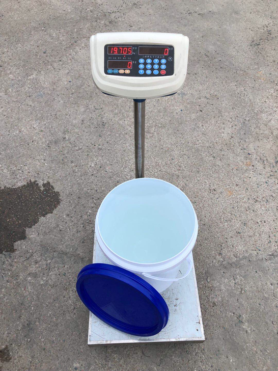 工厂直销化工桶、胶水桶、防水桶。有多种款式...