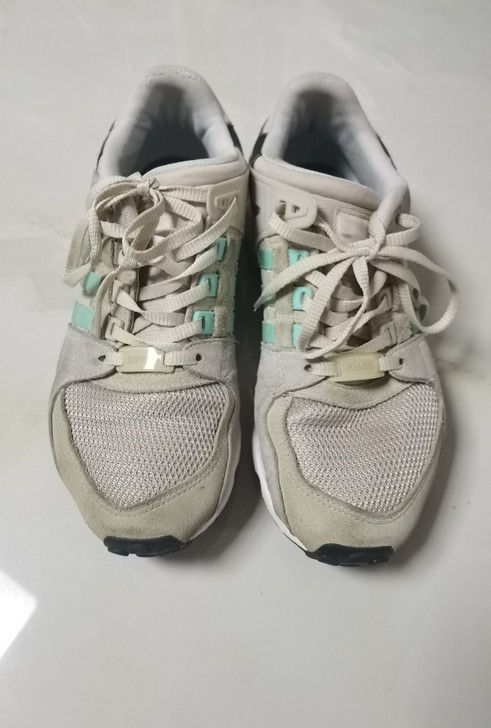 阿迪达斯eqt运动跑鞋