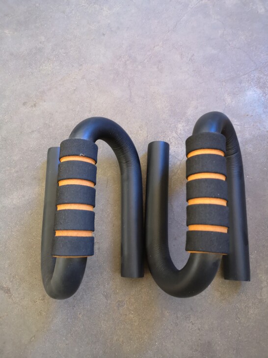 闲置俯卧撑支架，低价转让，自提