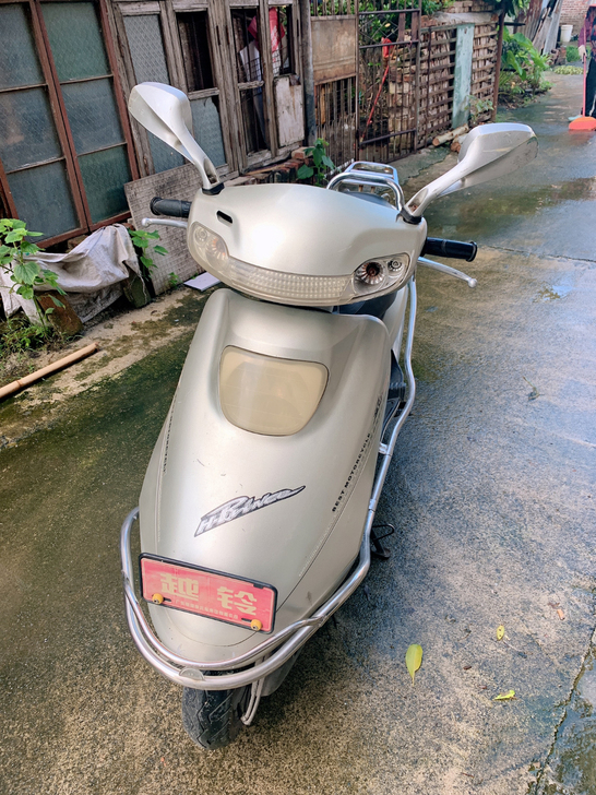 自用摩托车因没有驾驶证想换部电车，现低价转...