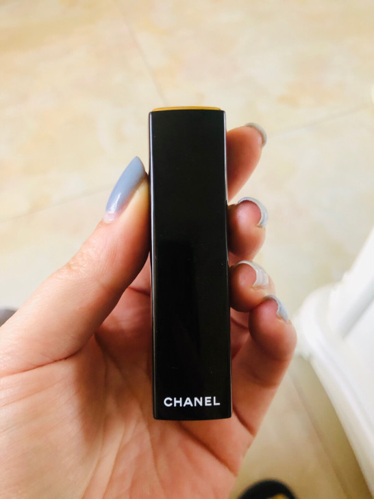 香奈儿口红58号，用量如图，免税店带回保真...