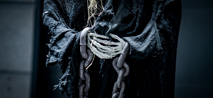 卖自己手机红米k20pro红色6+128的。