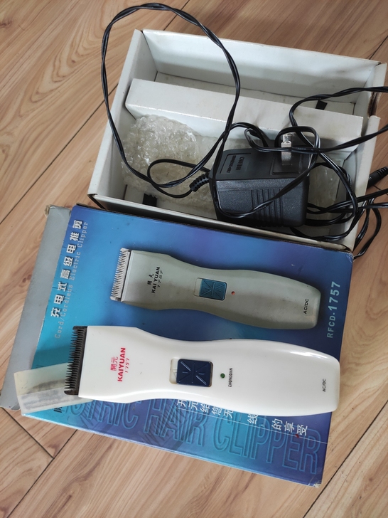 刀头锋利，在理发用具实体店买的，现在闲置在...