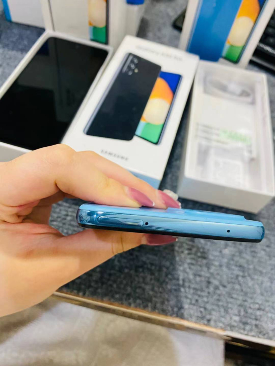 三星A52 8128 5G手机 成色达到9...