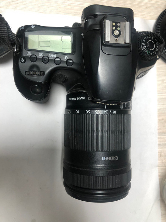 佳能60D套机，带18-135镜头，尸体机...