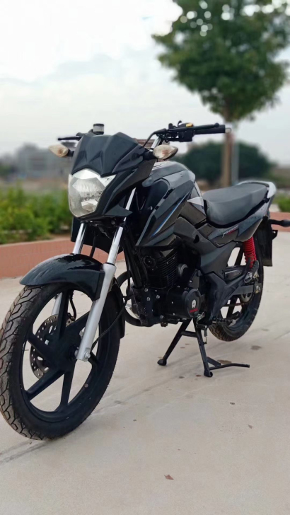 特价出售，本田彪影150c，二手摩托车男装...