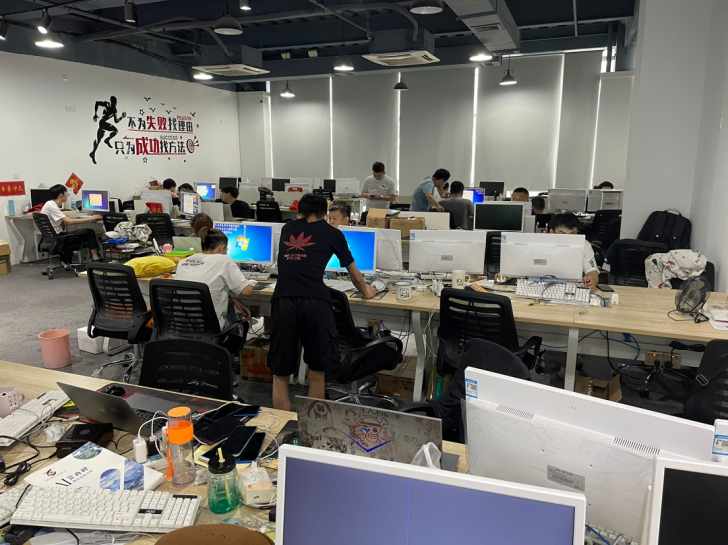 一体机电脑22寸，高配置，i5 8G 12...