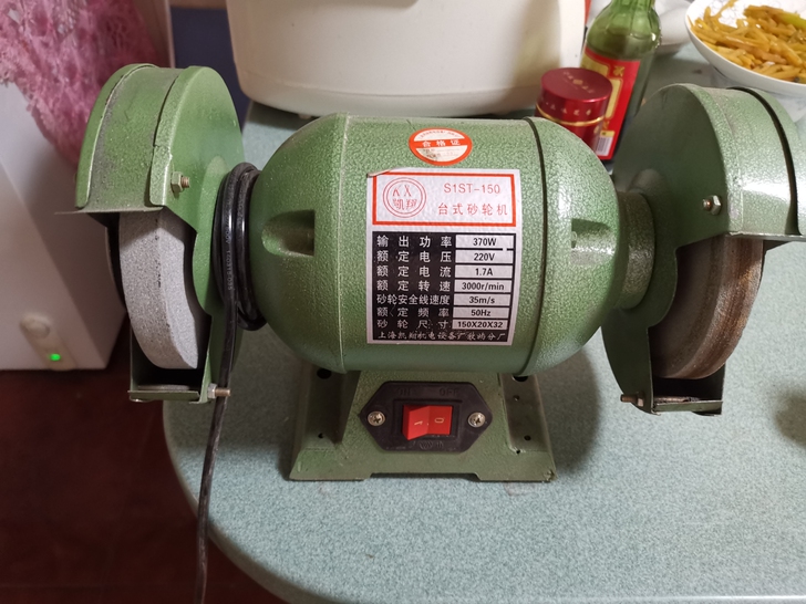 台式砂轮机 370瓦  买来没使过五次  ...
