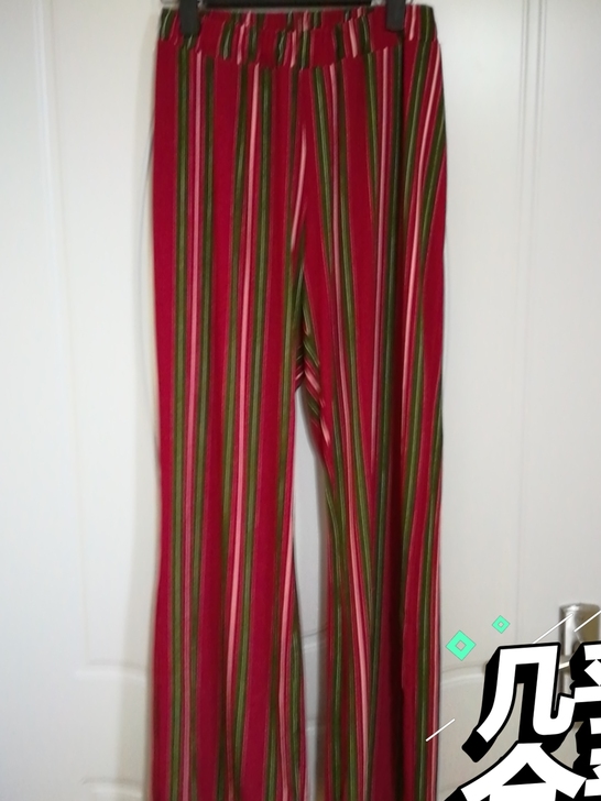 拖地裤,不会皱,适合任何身材,裤脚下面改小...