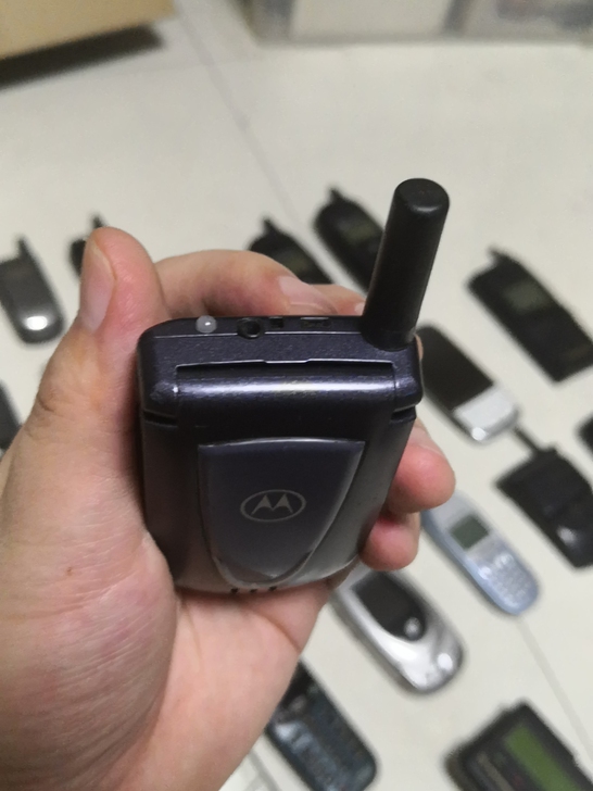 怀旧手机，古董手机，摩托罗拉系列，最好全打...