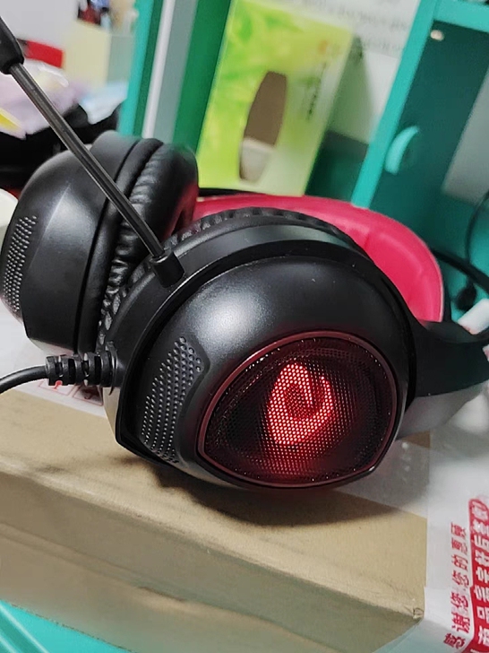 达尔优LH712耳机，达尔优耳机，几乎全新...