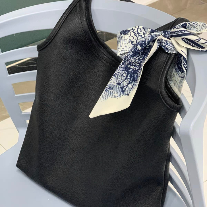 箱包店转让，单肩包女子母软皮托特包学生大容...