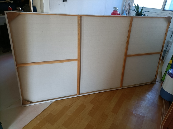 带框油画布，可以画壁画。长230厘米。宽1...