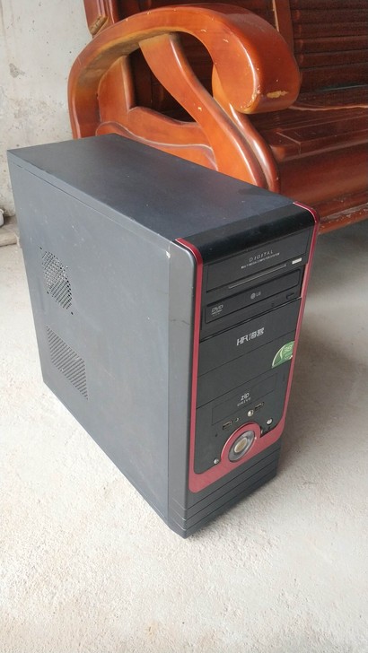 家里闲置台式电脑出售，几年前找熟人配的组装...