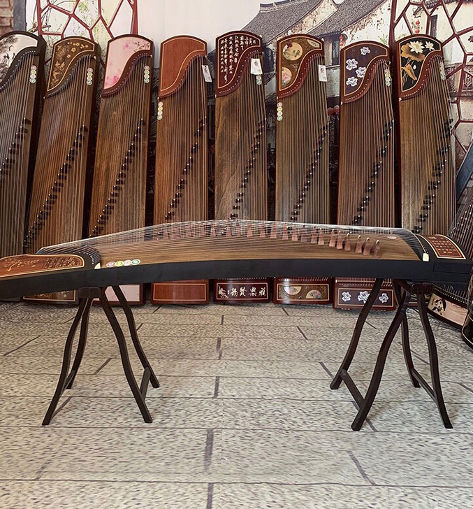 闺蜜家古筝厂因资金周转困难着急回款,现有一...