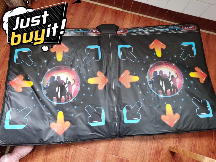 跳舞毯，健身娱乐两不误，只用过一次，因为占...