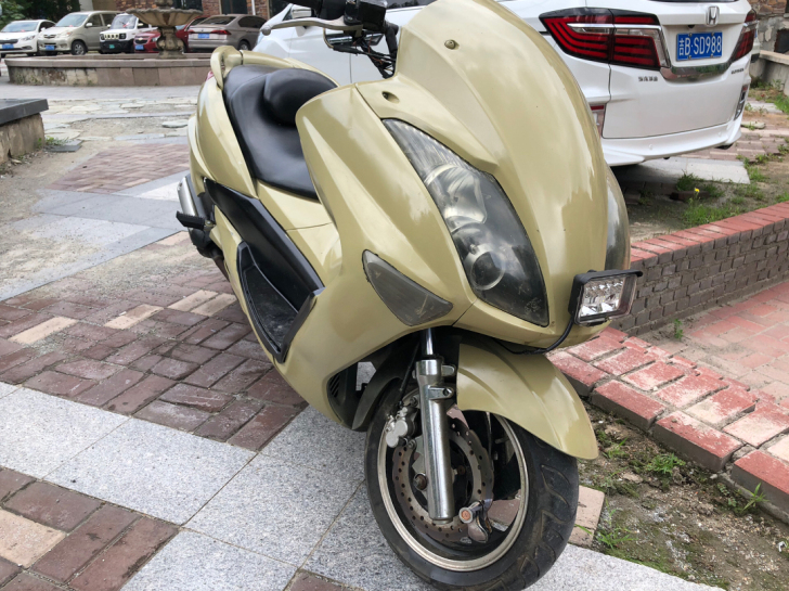 转让150踏板摩托车，叫马杰斯特t3 大船...