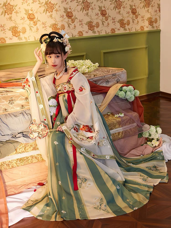 十三余兮光美人大全套s码齐胸裙