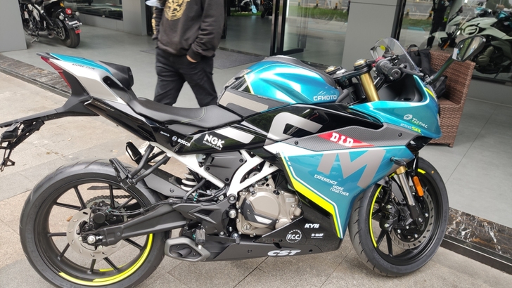 全新未开封春风250SR油箱贴鱼骨贴防滑垫...