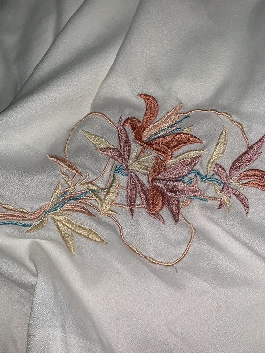 汉服！漫展上购入的，只穿过一次！不会透，不...