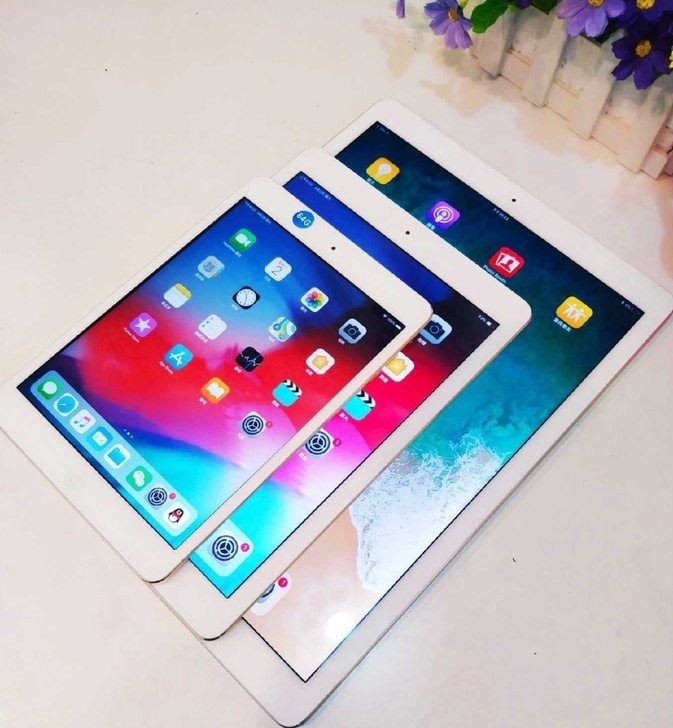 ipad 苹果平板电脑 9成新左右 ，货都是