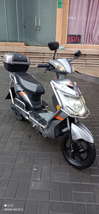 出二手电动车国际名牌绿源带上海牌照（汾西路）