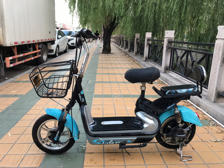 新日电动车便宜转让 原车图片，成色很新，车...