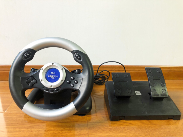北通方向盘  游戏方向盘  练车方向盘