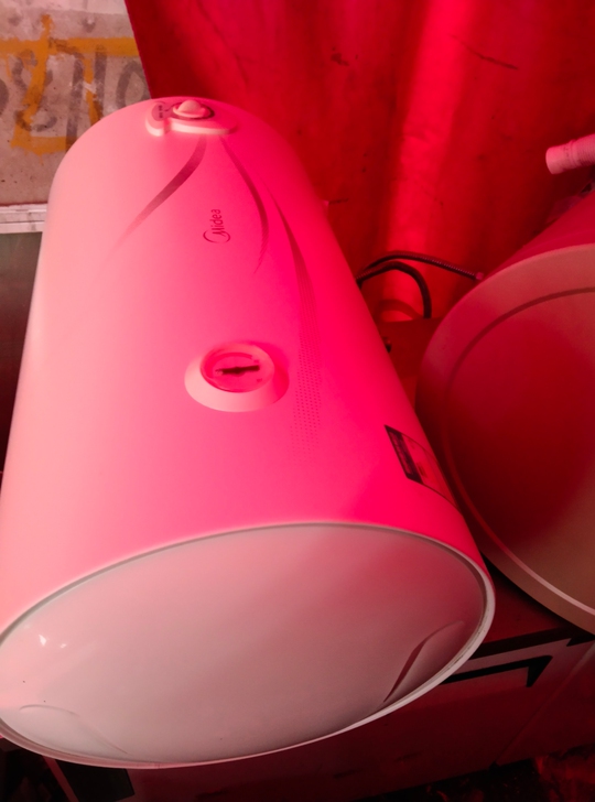 美的热水器50升,自提150,5公里之内包...