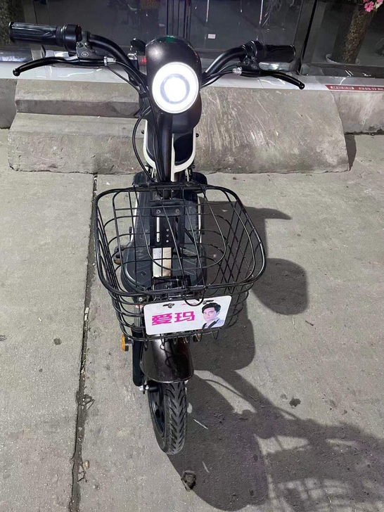 爱玛电动车，九成九新，