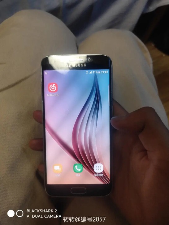 三星s6，32内存的，屏幕完好无暇，备用机...