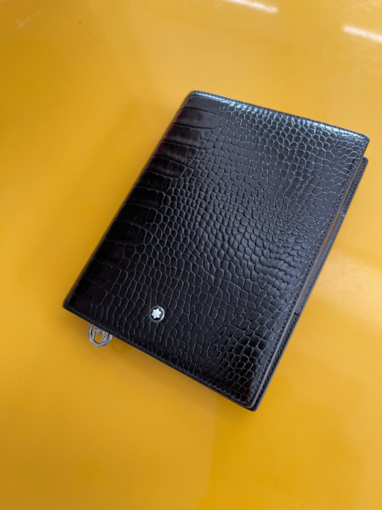 万宝龙笔记本，原装，当时花了大约 4000...