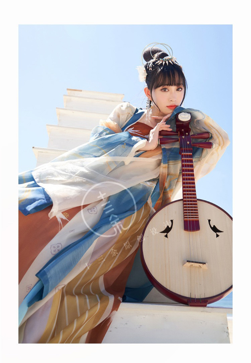 出 十三余 白燕天女大全套