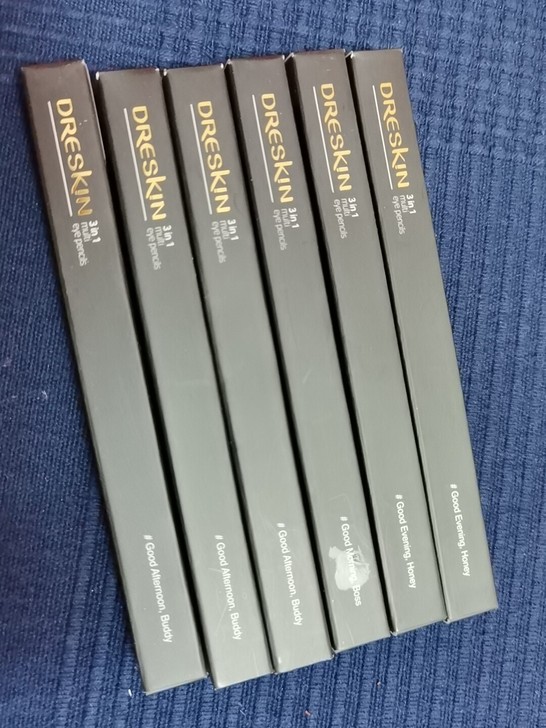 三合一眼线 眉笔 眼影 超方便携带