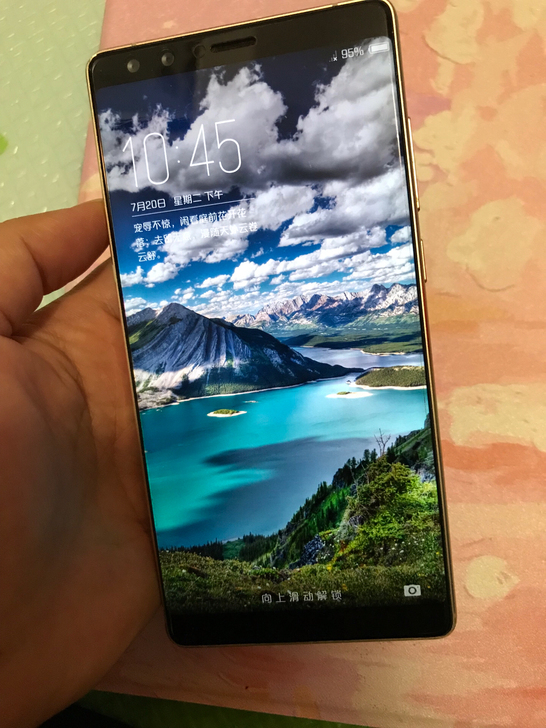 努比亚手机z17s，6G＋64，一直用软胶...