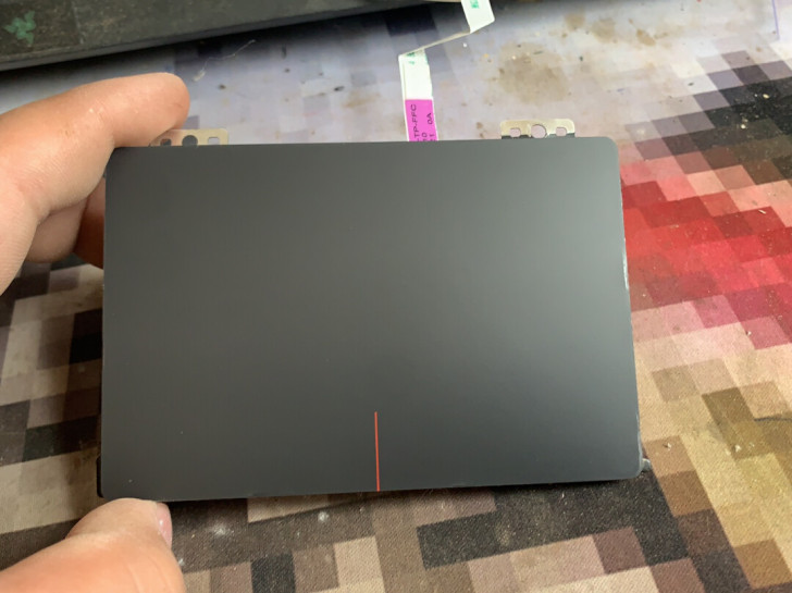 联想Y700触摸板  可以正常使用