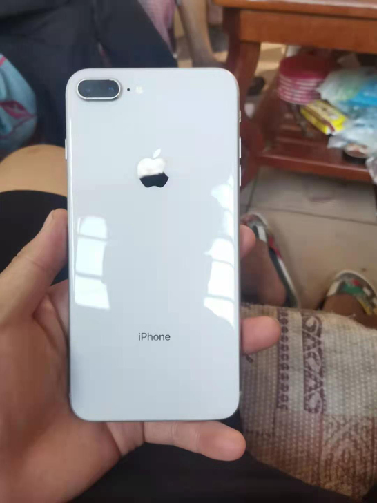 iPhone8plus，国行，128G，全...
