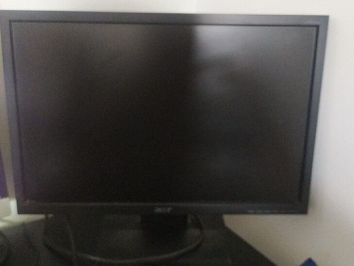 出一台19显示器，使用一切正常