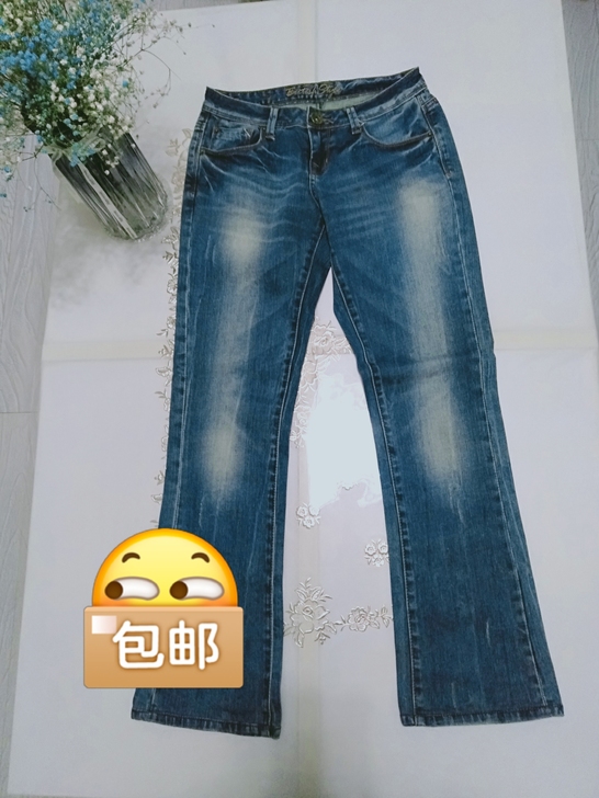 女款牛仔裤，质量、款式非常好，26码，包邮...