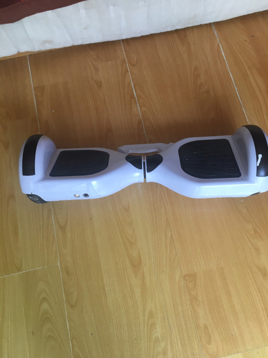 8成新.不带充电器.自取