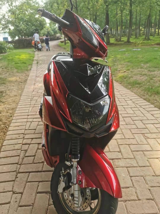 转让国四电喷踏板助力摩托车,车子去年6月份...